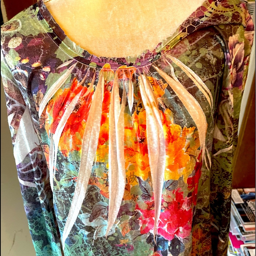 Casual Freedom Boho Floral Ling Sleeve Top M